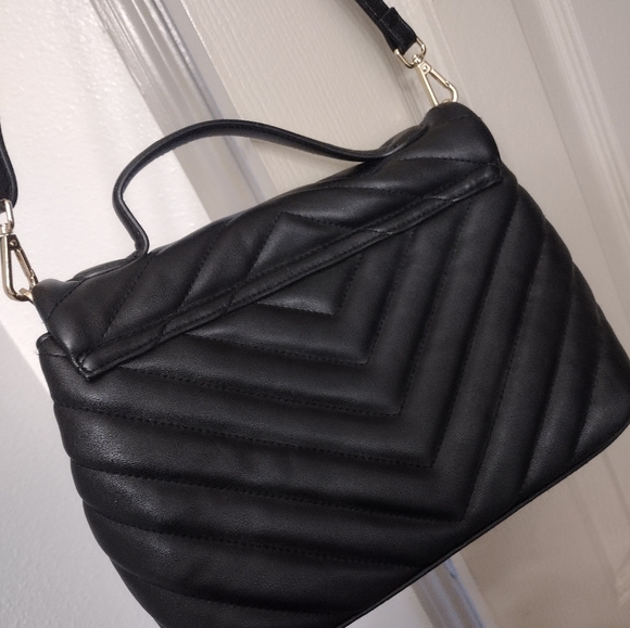 Black Crossbody Handbag - Picture 2 of 4